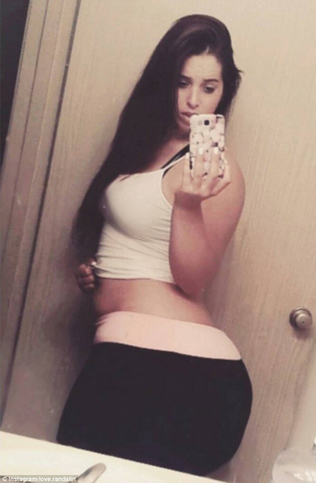 Big booty white girl selfie