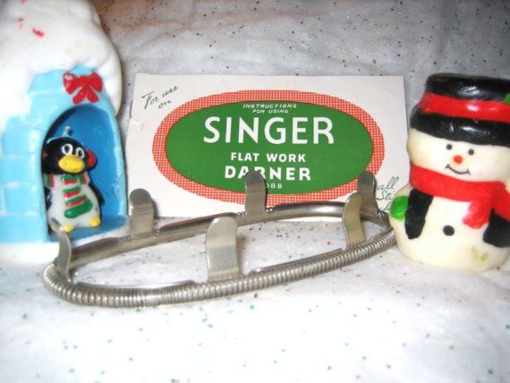 Vintage singer flat darner