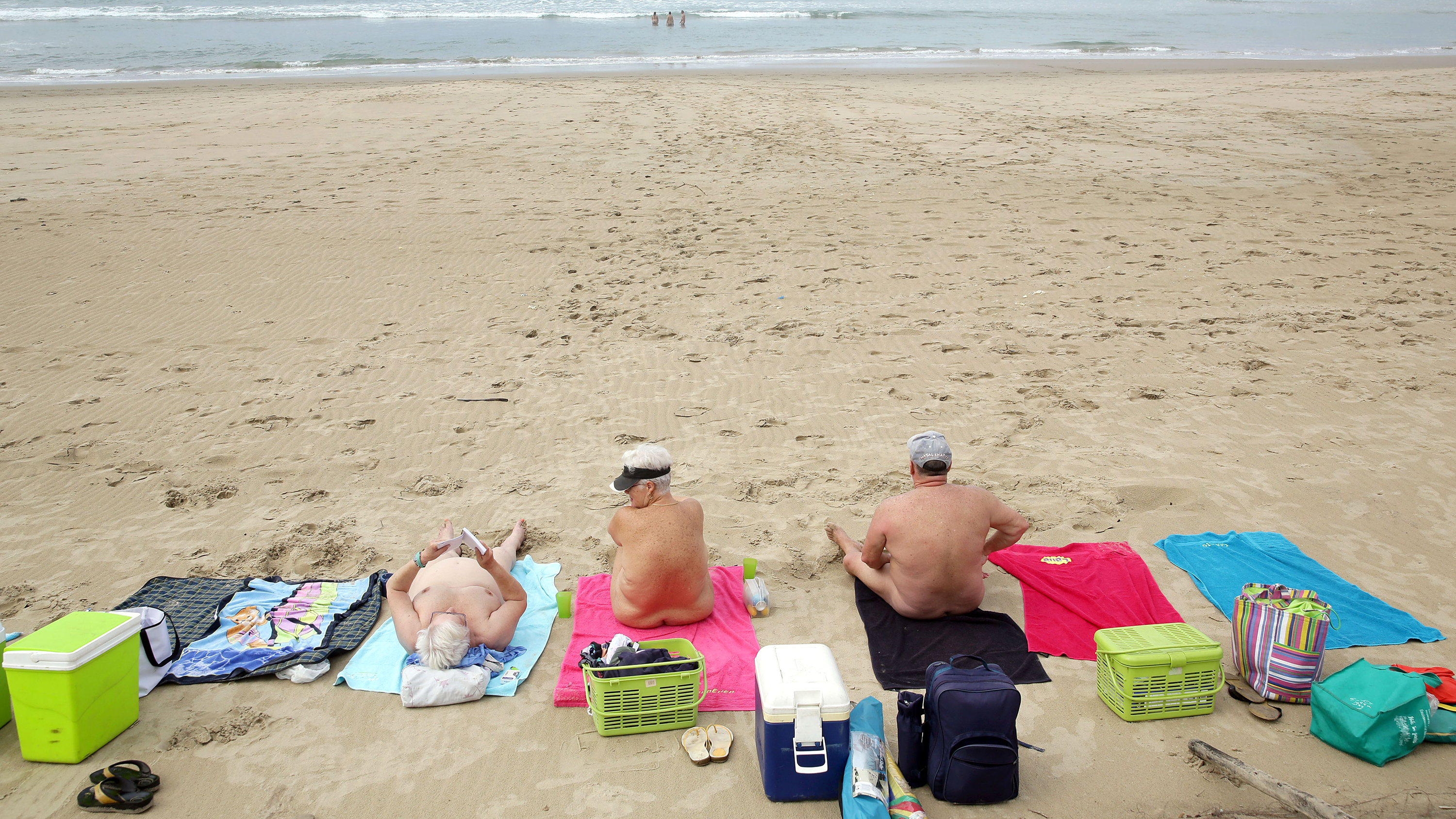 Public topless beach girls