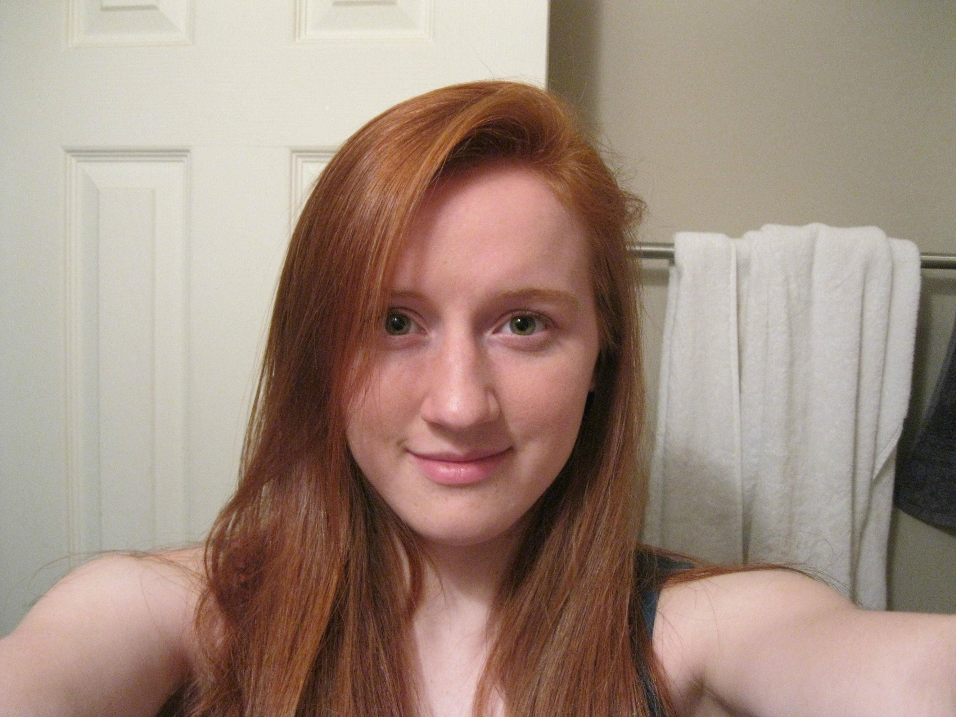 Chubby redhead teen selfie