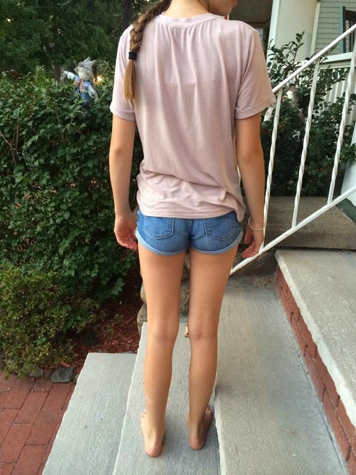 Cute young teen girls asses from behind