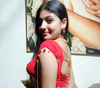 Hot mallu actress boobs
