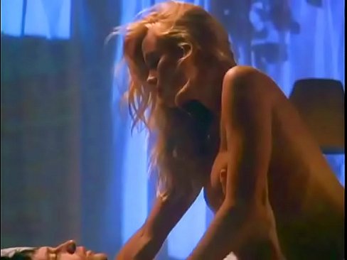 Pamela anderson nude scene