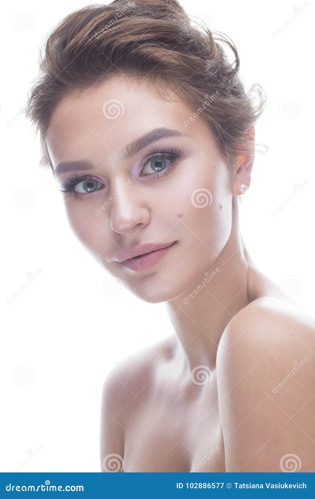 Nude girl models face