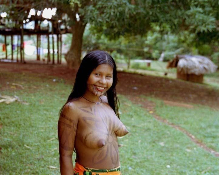 Amazonas girl teen nude
