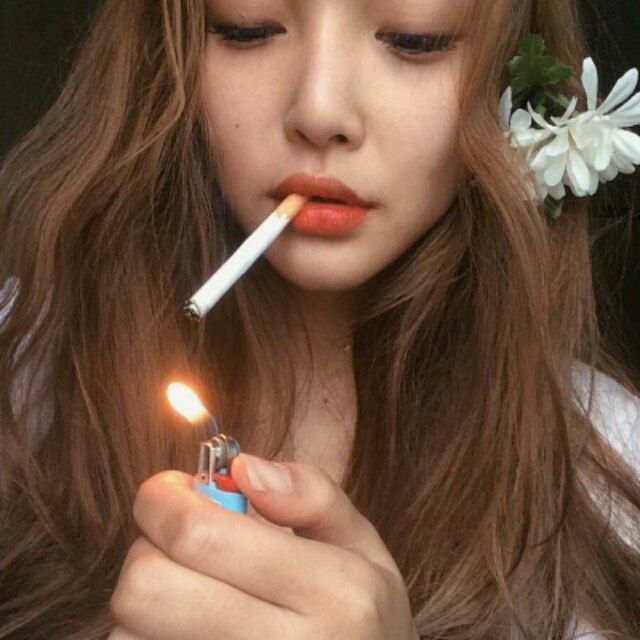 Cute korean girl smoking