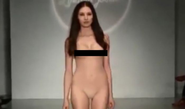 Streaming video of lingerie modeling