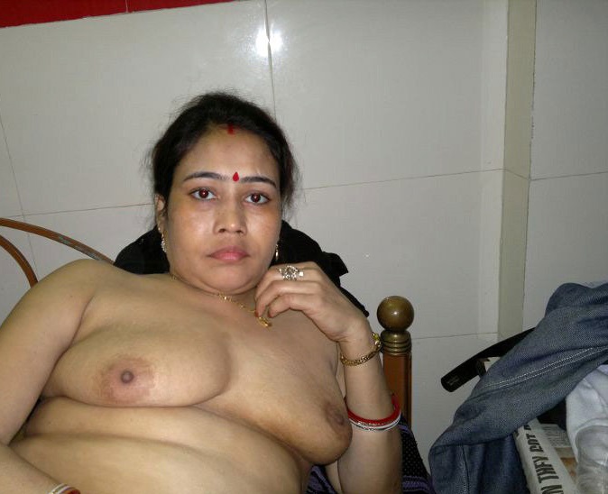 Indian aunty big boobs