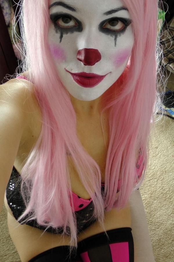Sexy clown girls nude